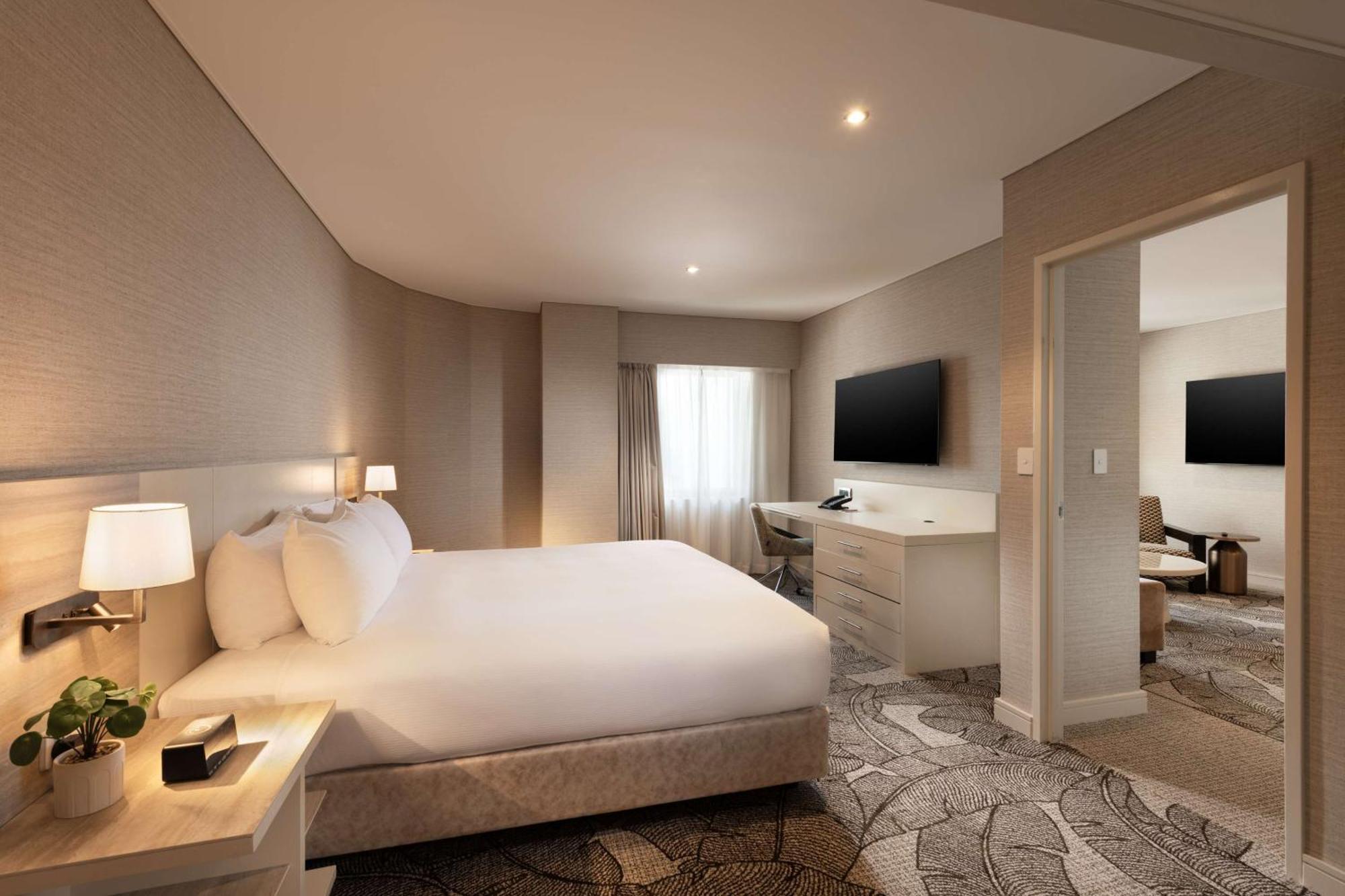 One-Bedroom King Suite,1587500879:JPEG